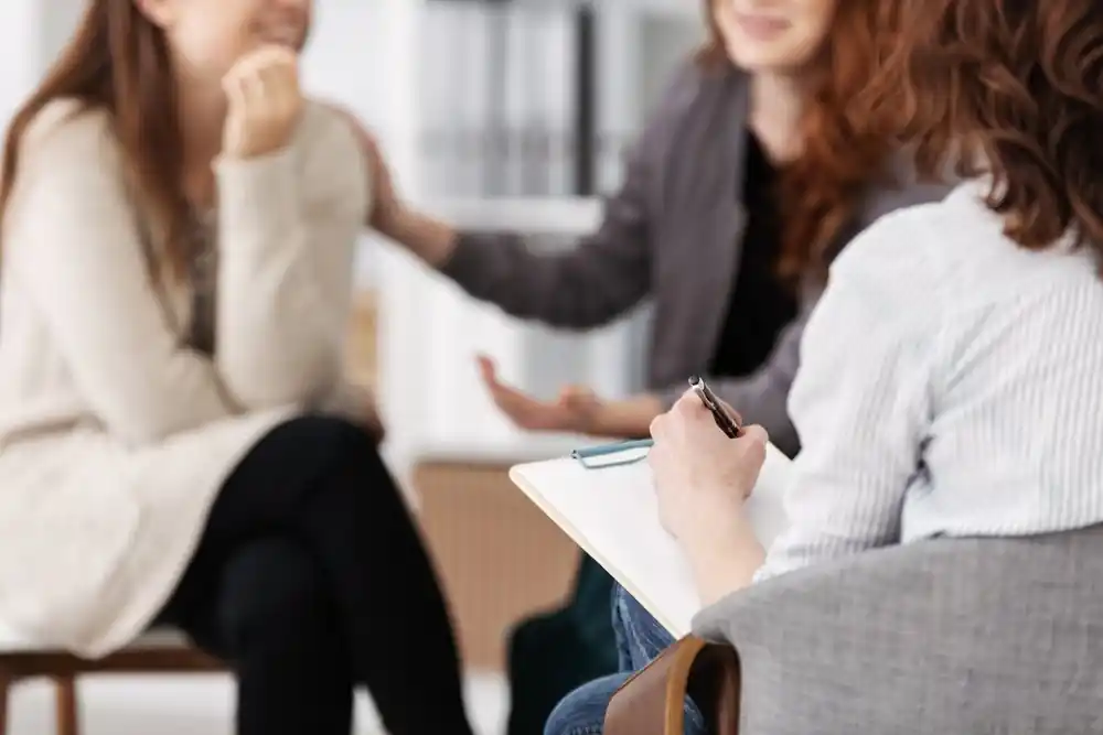 Individual vs. Group Therapy for OCD in Pittsburgh: Which Is Right for You?